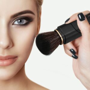 استفاده از محصولات با کیفیت در تفاوت آرایش روزانه و آرایش حرفهای سالن زیبایی