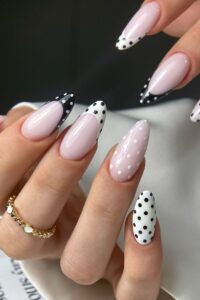 طراحی ناخن حرفهای و ترند روز