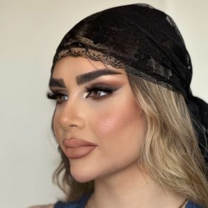 آرایش حرفه ای در تفاوت آرایش روزانه و آرایش حرفهای سالن زیبایی